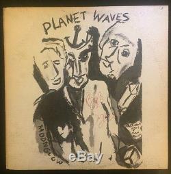 Bob Dylan autograph, signed Planet Waves Record Album