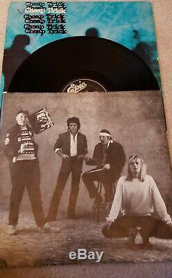Cheap Trick Vintage Signed Autographed'Standing On The Edge' Record Album x4