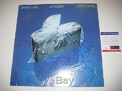 DARYL HALL & JOHN OATES Signed (Hall & Oates) X-STATIC Album with PSA COA