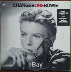 David Bowie Signed Original Autograph CHANGESONEBOWIE LP Vinyl Record Album 1990