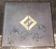 FOO FIGHTERS SIGNED AUTOGRAPH CONCRETE AND GOLD ALBUM DAVE GROHL +4 wEXACT PROOF