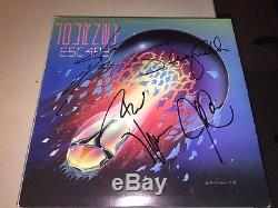 Journey GROUP Autographed Signed ESCAPE Album LP STEVE PERRY NEAL SCHON ++