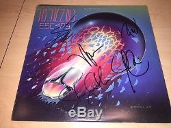 Journey GROUP Signed Autographed ESCAPE Album LP PERRY SCHON VALORY CAIN SMITH