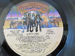 KISS SIGNED LOVE GUN LP 1977- ALBUM RECORD PAUL, GENE, ACE & PETER RARE