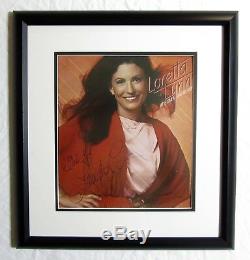LORETTA LYNN AUTOGRAPHED HAND SIGNED VINYL RECORD ALBUM COVER FRAMED withCOA 1979
