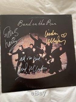 PAUL McCARTNEY AND WINGS SIGNED Band On The Run ALBUM Signed by Band Members