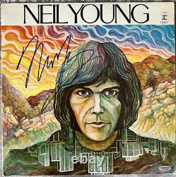 SINGER NEIL YOUNG SIGNED SELF TITLED DEBUT VINYL RECORD ALBUM LP InPerson COA