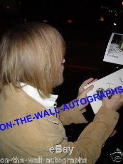 TOM PETTY AND THE HEARTBREAKERS HAND SIGNED AUTOGRAPHED ALBUM! RARE! WithPROOF+COA