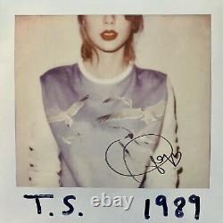 Taylor Swift Signed 1989 Album with PSA/DNA COA