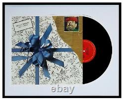 Willie Nelson Signed Framed 1979 Pretty Paper Vinyl Record Album Display JSA